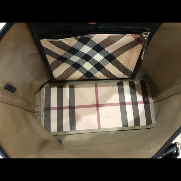Burberry tote - Picture 2 of 10